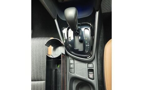 Toyota Yaris Cross, 2023 год, 1 750 400 рублей, 27 фотография