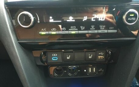 Toyota Yaris Cross, 2023 год, 1 750 400 рублей, 21 фотография