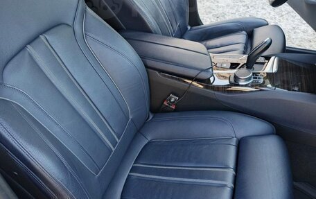 BMW 5 серия, 2018 год, 3 650 000 рублей, 12 фотография