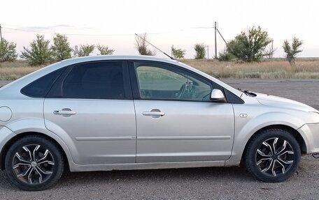 Ford Focus II рестайлинг, 2005 год, 3 фотография