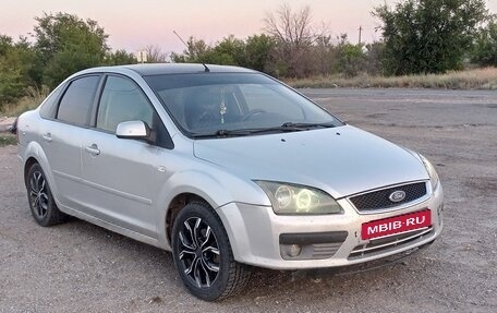 Ford Focus II рестайлинг, 2005 год, 2 фотография