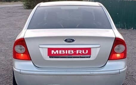 Ford Focus II рестайлинг, 2005 год, 4 фотография