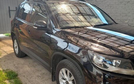 Volkswagen Tiguan I, 2011 год, 1 215 000 рублей, 2 фотография