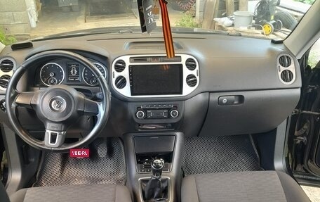 Volkswagen Tiguan I, 2011 год, 1 215 000 рублей, 10 фотография