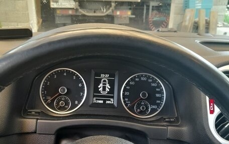 Volkswagen Tiguan I, 2011 год, 1 215 000 рублей, 13 фотография