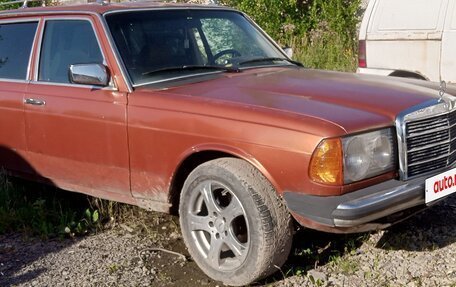Mercedes-Benz W123, 1985 год, 34 999 рублей, 3 фотография