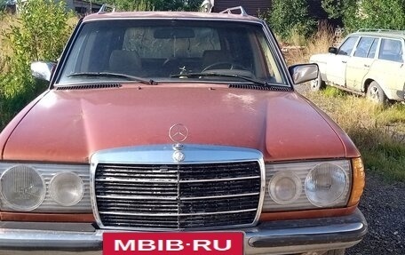 Mercedes-Benz W123, 1985 год, 34 999 рублей, 2 фотография