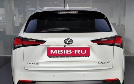 Lexus NX I, 2018 год, 3 150 000 рублей, 7 фотография