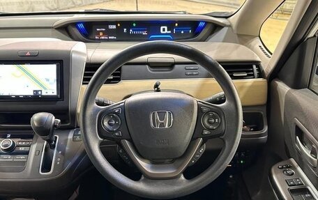 Honda Freed II, 2022 год, 1 269 002 рублей, 8 фотография