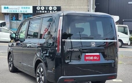 Honda Stepwgn, 2023 год, 1 782 000 рублей, 4 фотография