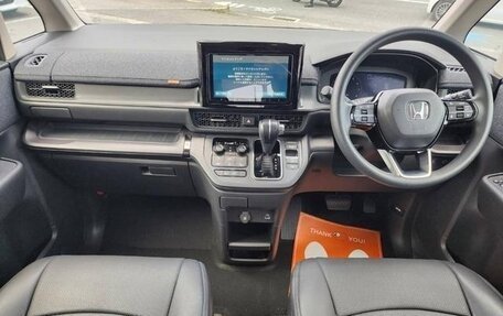 Honda Stepwgn, 2023 год, 1 782 000 рублей, 13 фотография