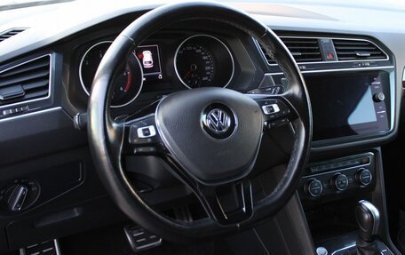 Volkswagen Tiguan II, 2019 год, 3 099 000 рублей, 9 фотография