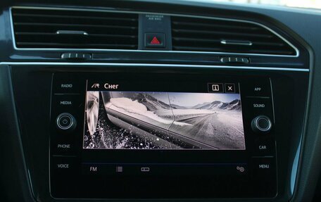 Volkswagen Tiguan II, 2019 год, 3 099 000 рублей, 28 фотография