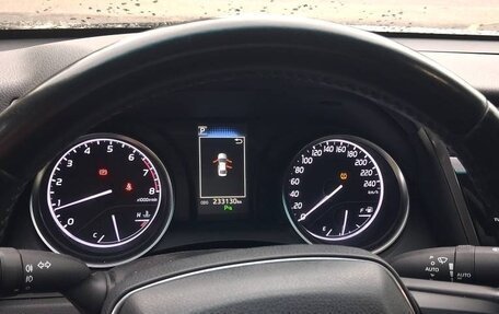 Toyota Camry, 2019 год, 2 100 000 рублей, 11 фотография