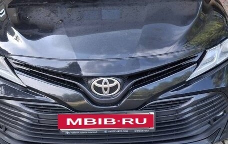 Toyota Camry, 2019 год, 2 100 000 рублей, 13 фотография