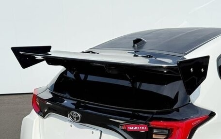 Toyota Yaris, 2022 год, 3 750 000 рублей, 5 фотография