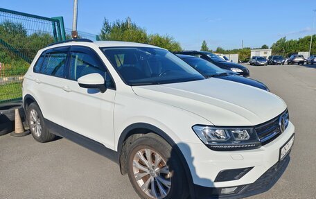 Volkswagen Tiguan II, 2020 год, 2 353 000 рублей, 2 фотография