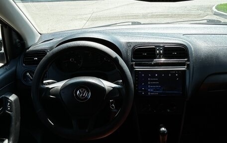 Volkswagen Polo VI (EU Market), 2017 год, 490 000 рублей, 15 фотография
