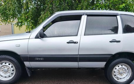 Chevrolet Niva I рестайлинг, 2004 год, 300 000 рублей, 4 фотография