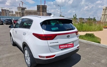 KIA Sportage IV рестайлинг, 2018 год, 2 050 000 рублей, 2 фотография