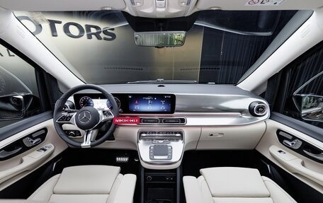 Mercedes-Benz V-Класс, 2026 год, 14 670 000 рублей, 13 фотография