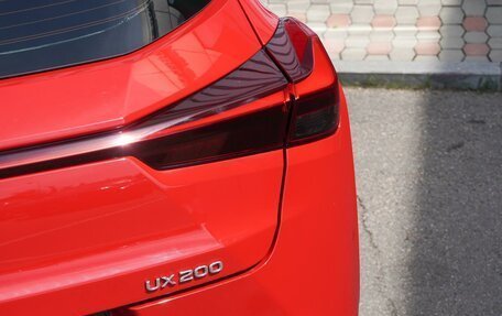 Lexus UX I, 2021 год, 3 150 000 рублей, 8 фотография