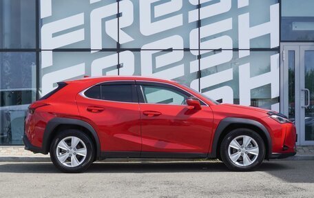 Lexus UX I, 2021 год, 3 150 000 рублей, 5 фотография