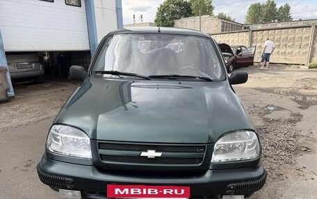 Chevrolet Niva I рестайлинг, 2004 год, 250 000 рублей, 2 фотография