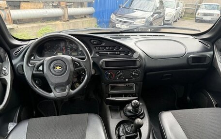 Chevrolet Niva I рестайлинг, 2004 год, 250 000 рублей, 13 фотография