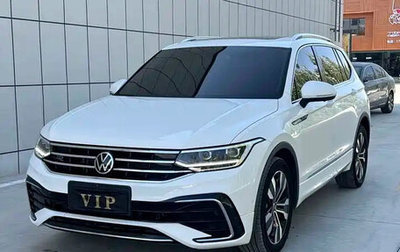 Volkswagen Tiguan II, 2022 год, 1 945 500 рублей, 1 фотография