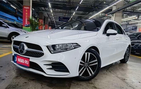 Mercedes-Benz A-Класс, 2021 год, 1 840 000 рублей, 1 фотография