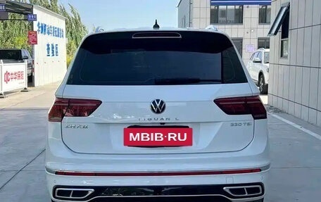 Volkswagen Tiguan II, 2022 год, 1 945 500 рублей, 4 фотография