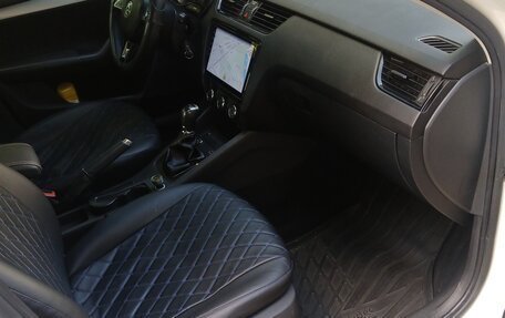 Skoda Octavia, 2015 год, 800 000 рублей, 11 фотография