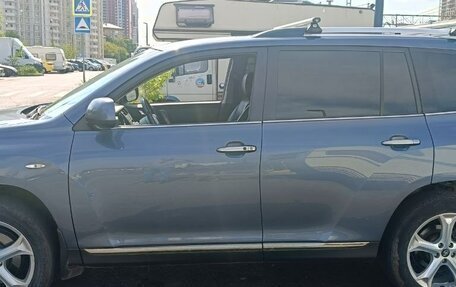 Toyota Highlander III, 2011 год, 1 555 550 рублей, 3 фотография