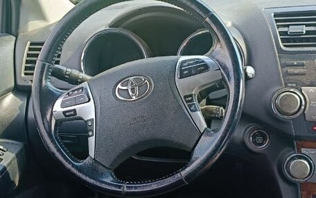 Toyota Highlander III, 2011 год, 1 555 550 рублей, 6 фотография
