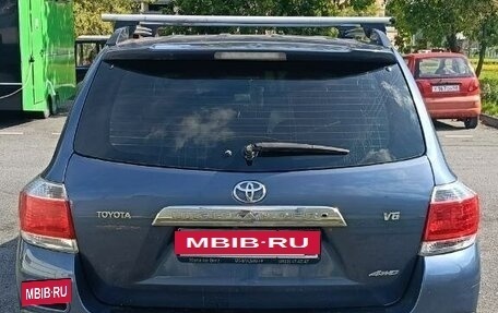 Toyota Highlander III, 2011 год, 1 555 550 рублей, 2 фотография