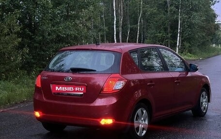 KIA cee'd I рестайлинг, 2011 год, 600 000 рублей, 17 фотография