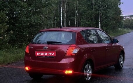 KIA cee'd I рестайлинг, 2011 год, 600 000 рублей, 22 фотография