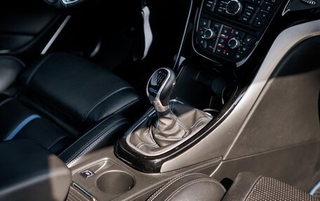 Opel Astra OPC J, 2013 год, 1 400 000 рублей, 13 фотография