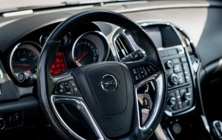 Opel Astra OPC J, 2013 год, 1 400 000 рублей, 22 фотография