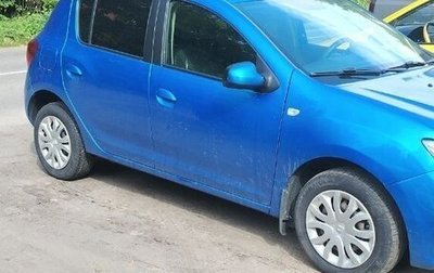Renault Sandero II рестайлинг, 2016 год, 760 000 рублей, 1 фотография