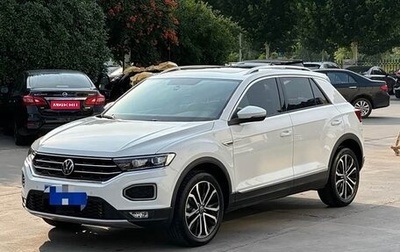 Volkswagen T-Roc I, 2022 год, 1 360 000 рублей, 1 фотография