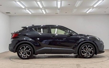 Toyota C-HR I рестайлинг, 2019 год, 1 507 069 рублей, 8 фотография