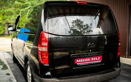 Hyundai H-1 II рестайлинг, 2008 год, 1 300 000 рублей, 10 фотография