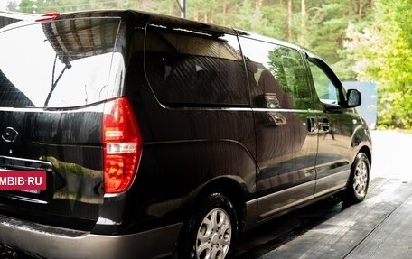Hyundai H-1 II рестайлинг, 2008 год, 1 300 000 рублей, 7 фотография