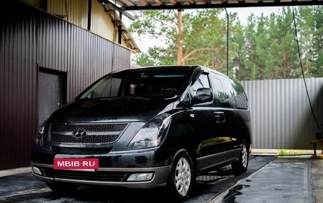 Hyundai H-1 II рестайлинг, 2008 год, 1 300 000 рублей, 3 фотография