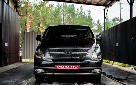 Hyundai H-1 II рестайлинг, 2008 год, 1 300 000 рублей, 5 фотография