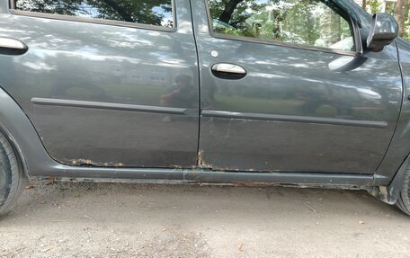 Renault Logan I, 2006 год, 250 000 рублей, 3 фотография