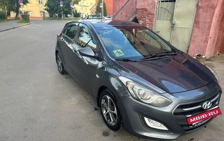 Hyundai i30 II рестайлинг, 2016 год, 900 000 рублей, 2 фотография