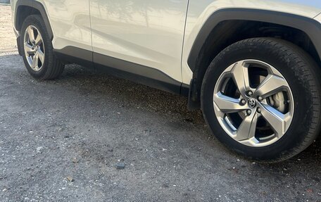 Toyota RAV4, 2019 год, 3 150 000 рублей, 3 фотография